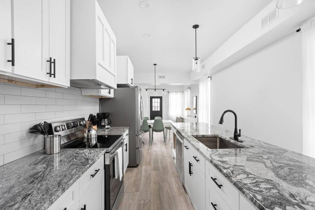 Cozysuites 3Br Arsenal Heights Indy Ινδιανάπολη Εξωτερικό φωτογραφία